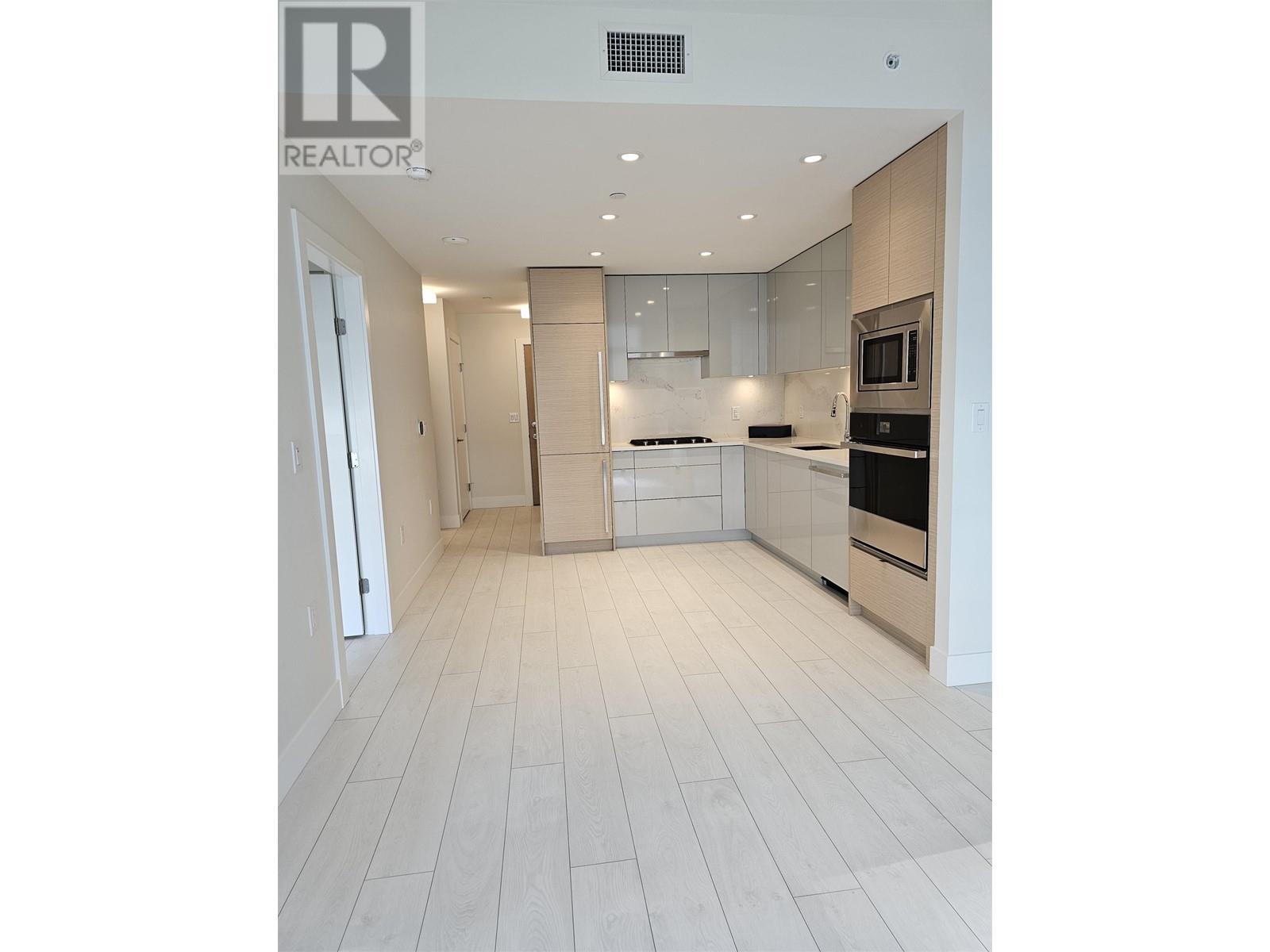 616 3438 SAWMILL CRESCENT, Vancouver