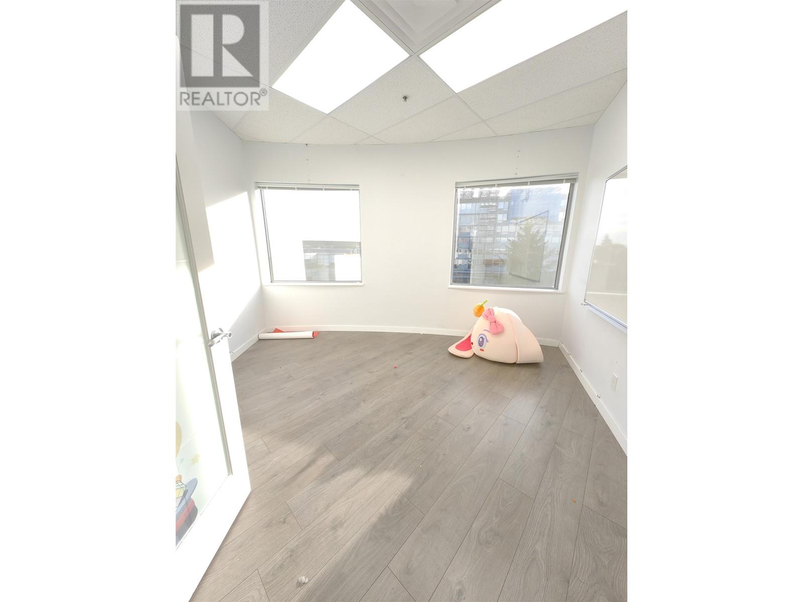 Photo 10 of 6610 6615 8181 Cambie Road, Richmond BC