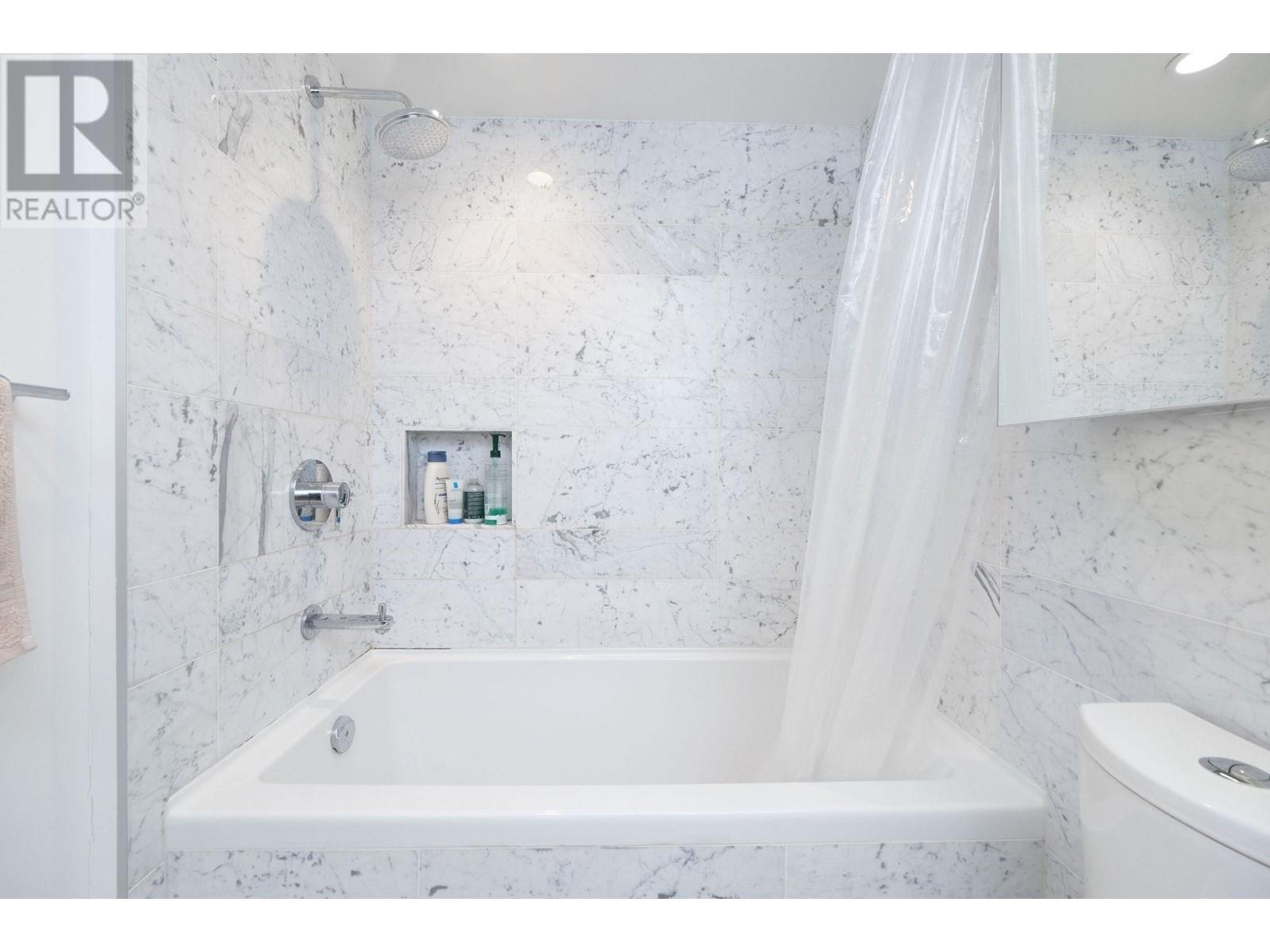 Photo 14 of 905 1768 Cook Street, Vancouver BC