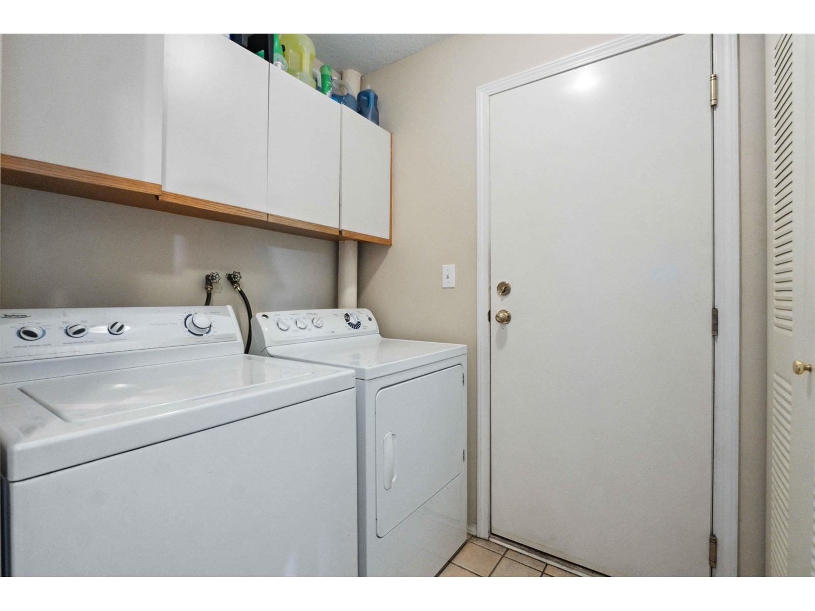 2717 DEHAVILLAND COURT, Abbotsford