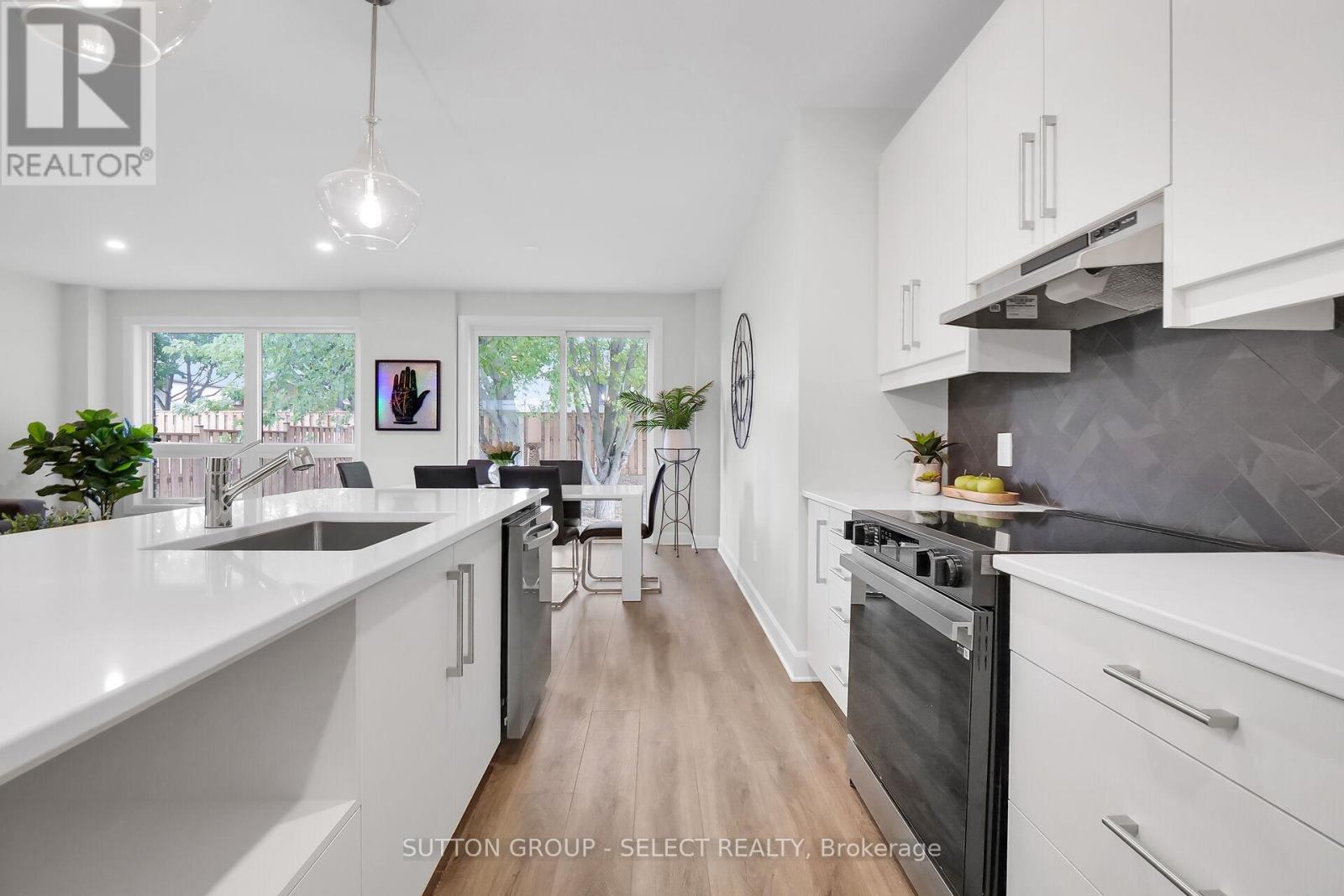 Photo 11 of 42 Lucas Road, St Thomas ON