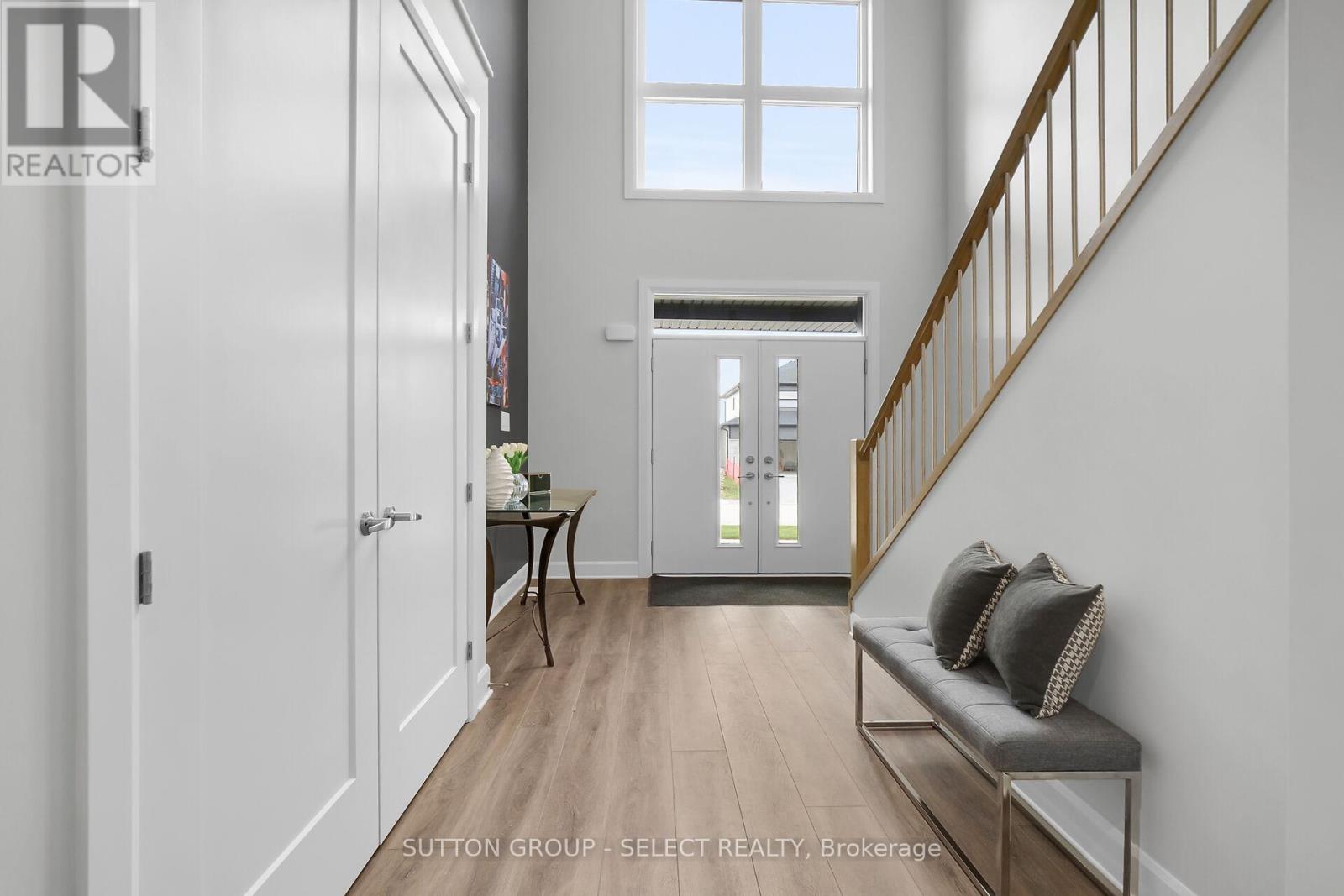 Photo 15 of 42 Lucas Road, St Thomas ON