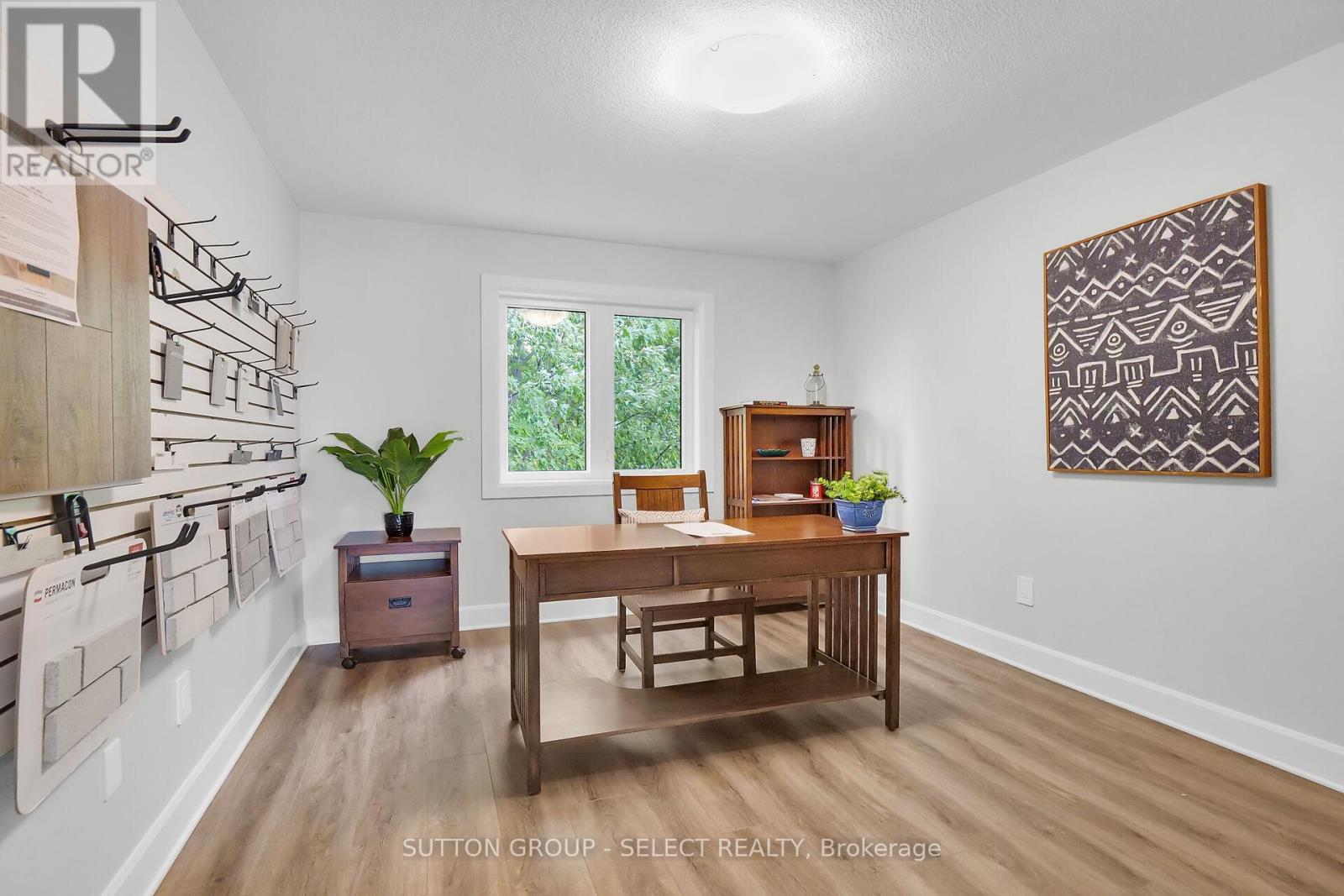 Photo 24 of 42 Lucas Road, St Thomas ON