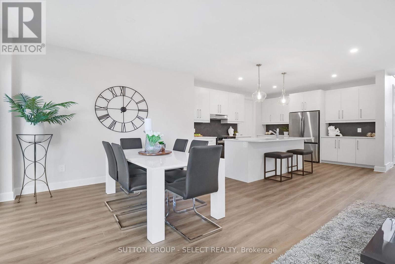 Photo 6 of 42 Lucas Road, St Thomas ON