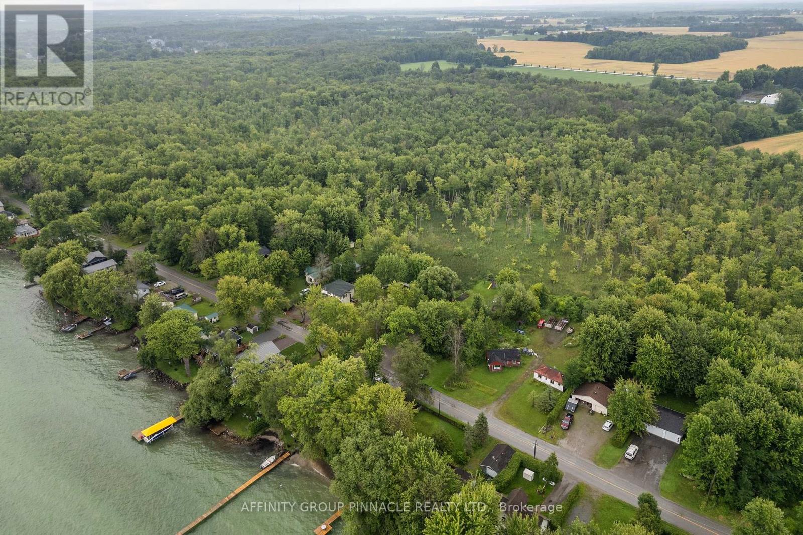 Photo 10 of 2 3 2559 Lakeshore Drive, Ramara ON