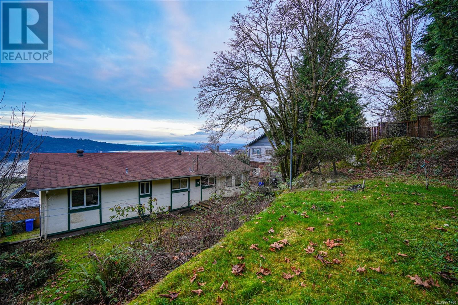 2209 Mallory Dr, Port Alberni real estate listing 971700