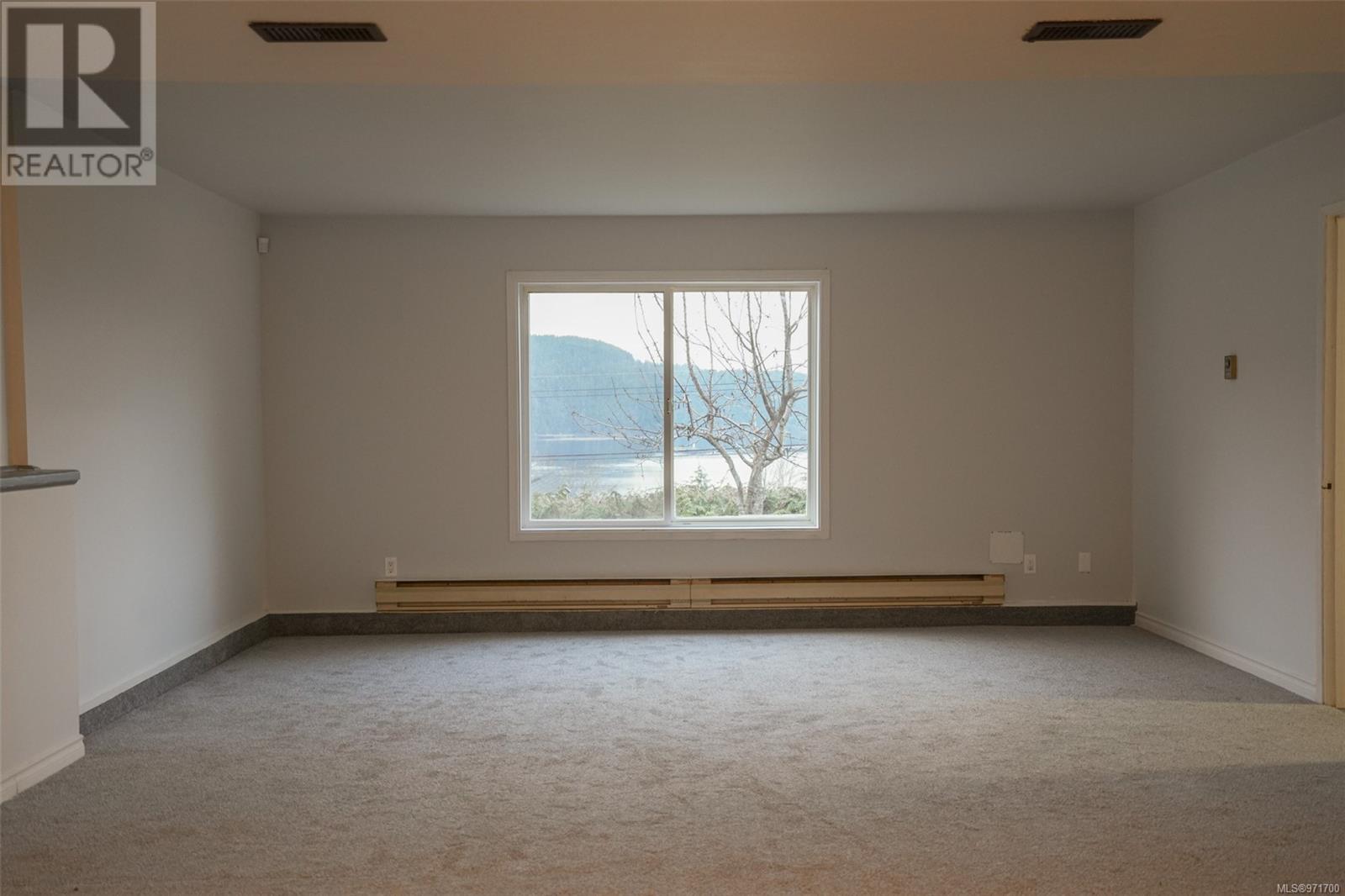 2209 Mallory Dr, Port Alberni real estate listing 971700