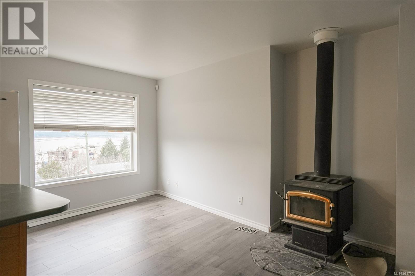 2209 Mallory Dr, Port Alberni real estate listing 971700