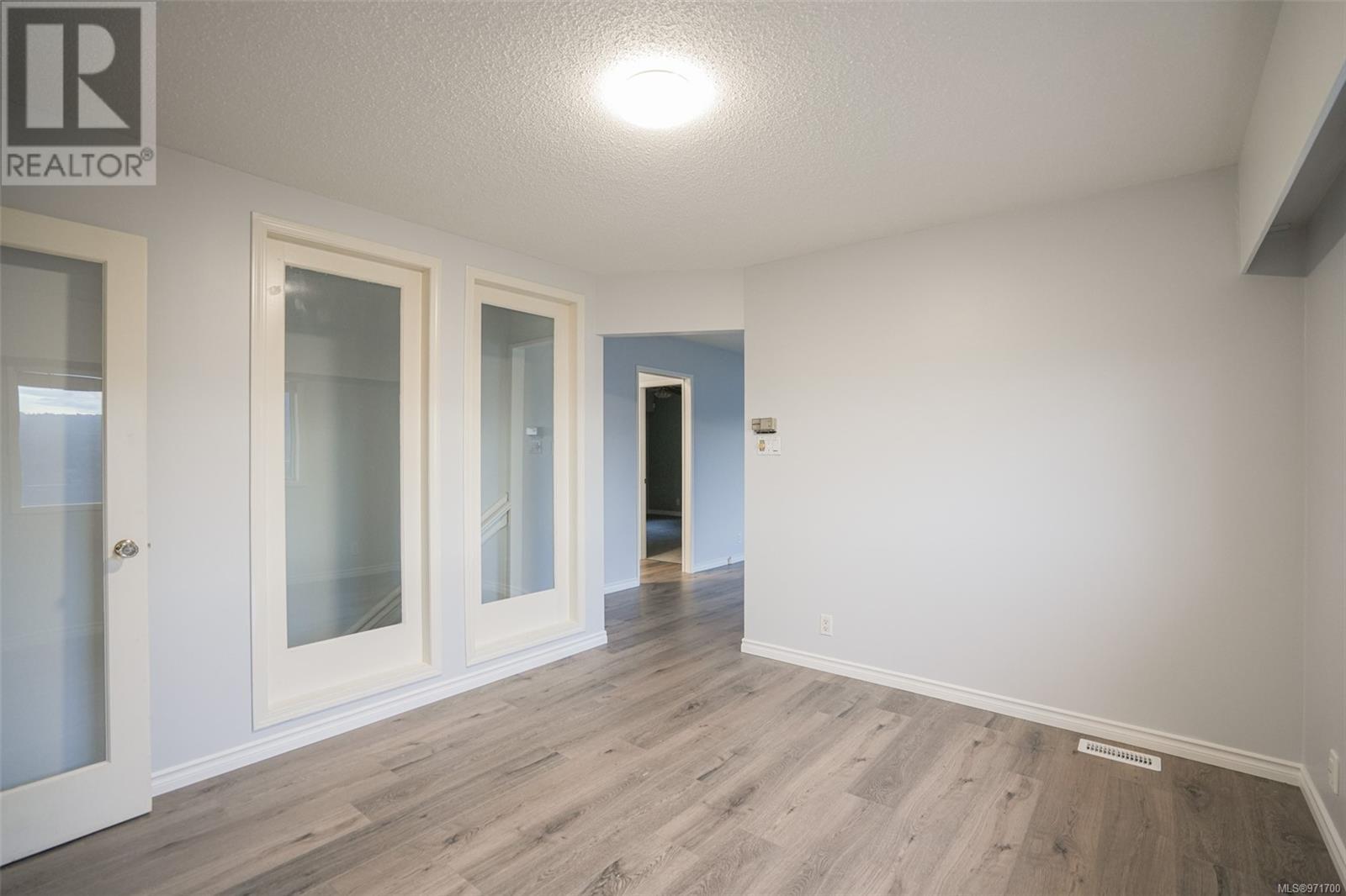2209 Mallory Dr, Port Alberni real estate listing 971700