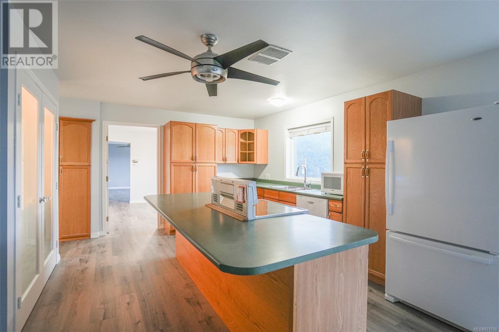 2209 Mallory Dr, Port Alberni real estate listing 971700