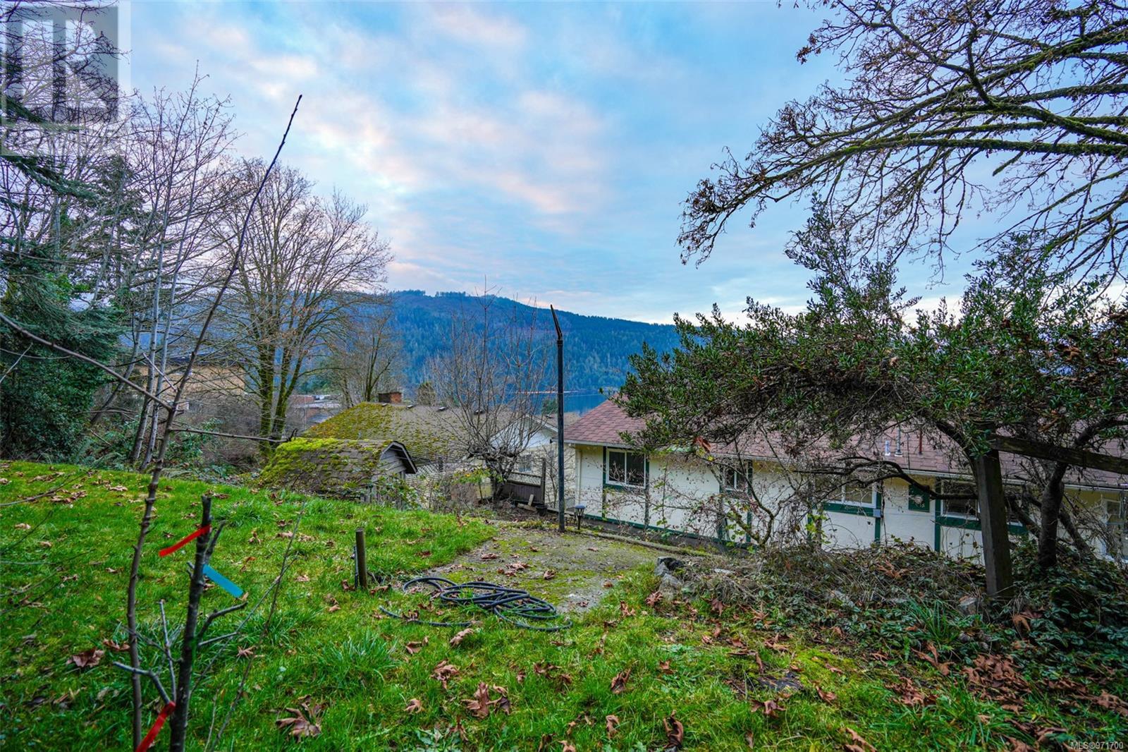 2209 Mallory Dr, Port Alberni real estate listing 971700