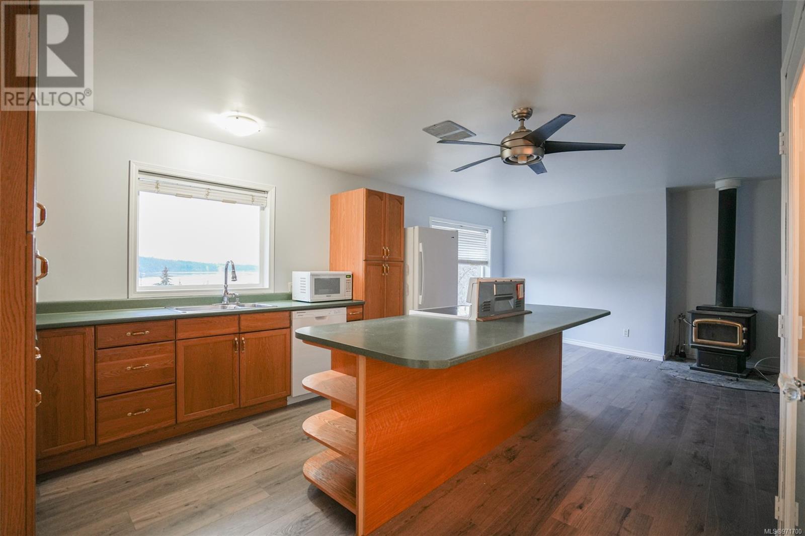 2209 Mallory Dr, Port Alberni real estate listing 971700