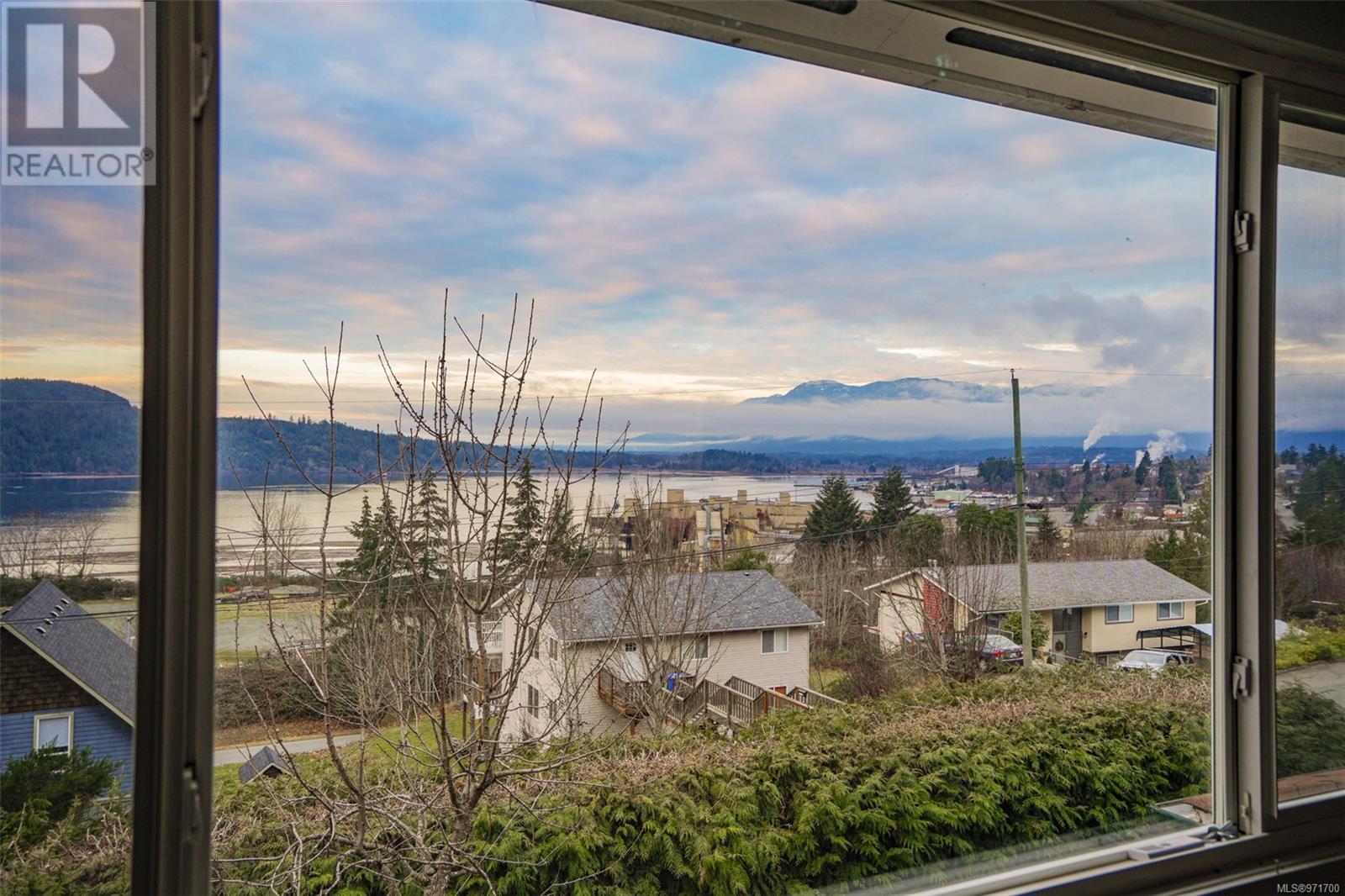 2209 Mallory Dr, Port Alberni real estate listing 971700