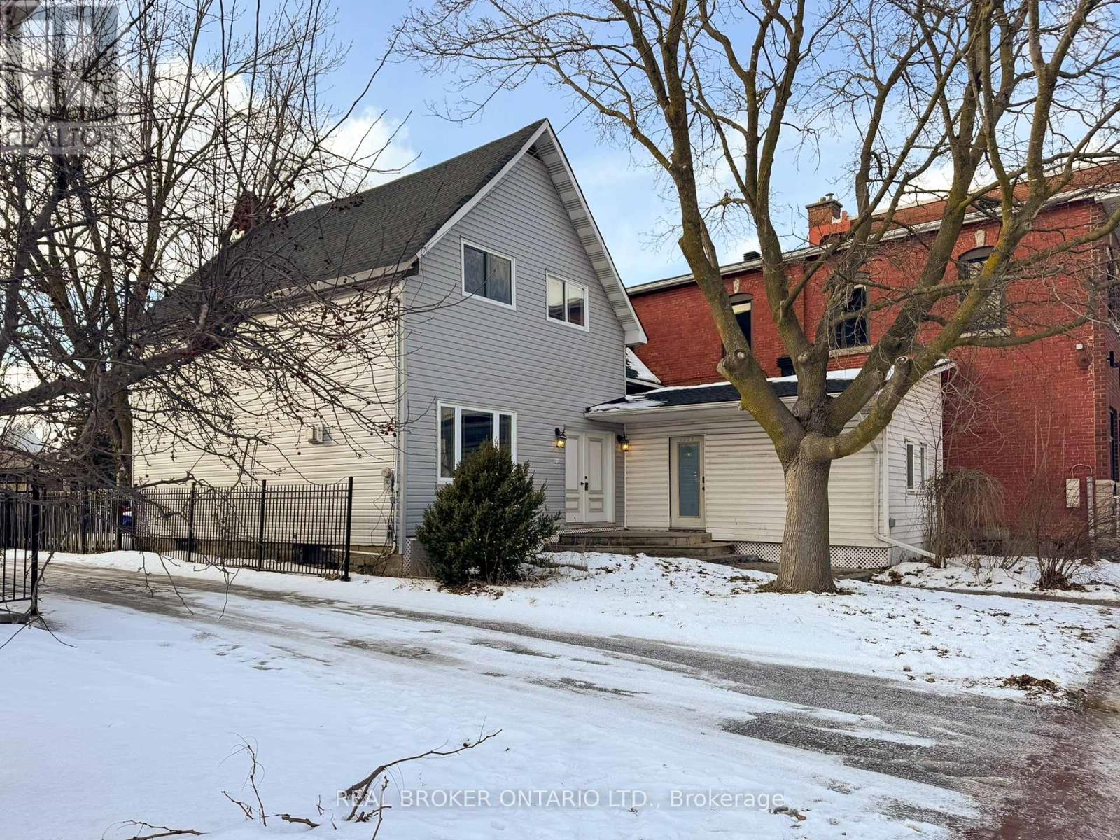 Photo 1 of 512 St Lawrence Street, North Dundas ON