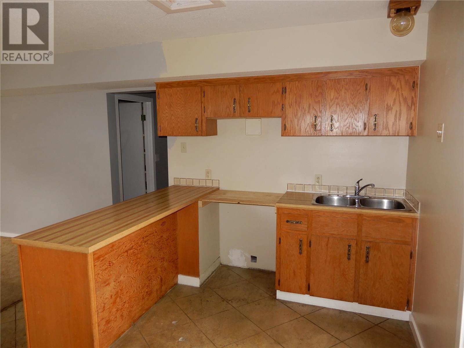  510-530 McCurdy Road, Kelowna