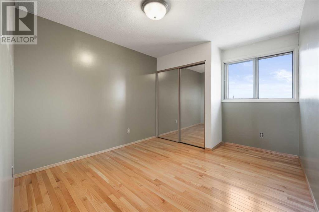 Single Family House for Sale in  Maunsell Close NE Mayland Heights Calgary 