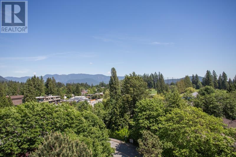 907 995 ROCHE POINT DRIVE, North Vancouver