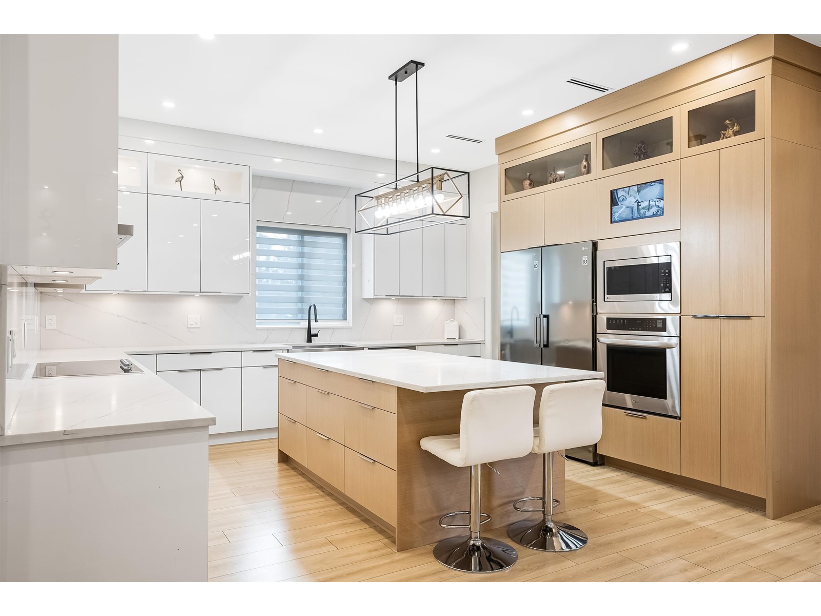 Photo 13 of 5981 184 Street, Surrey BC
