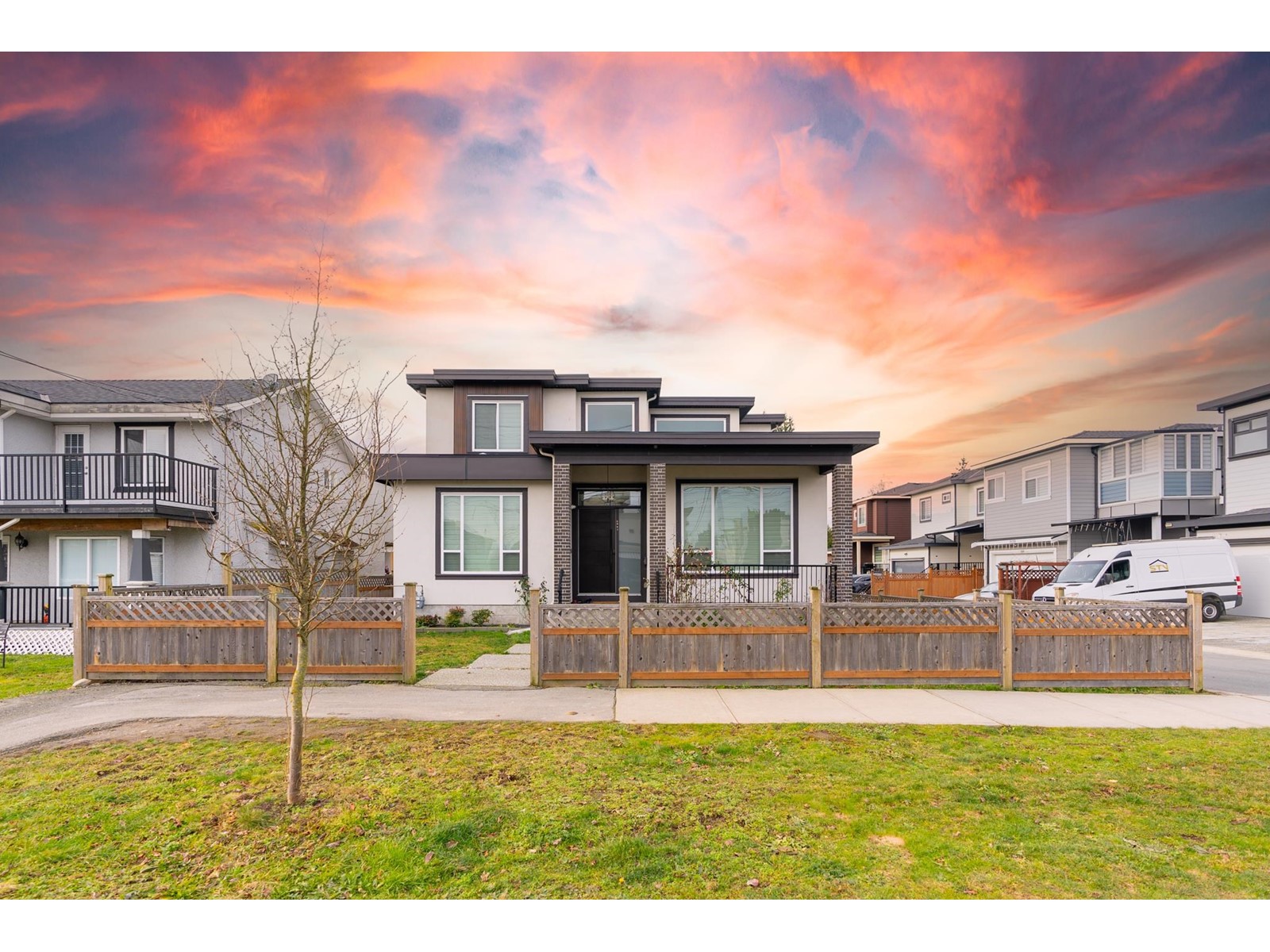 Photo 2 of 5981 184 Street, Surrey BC