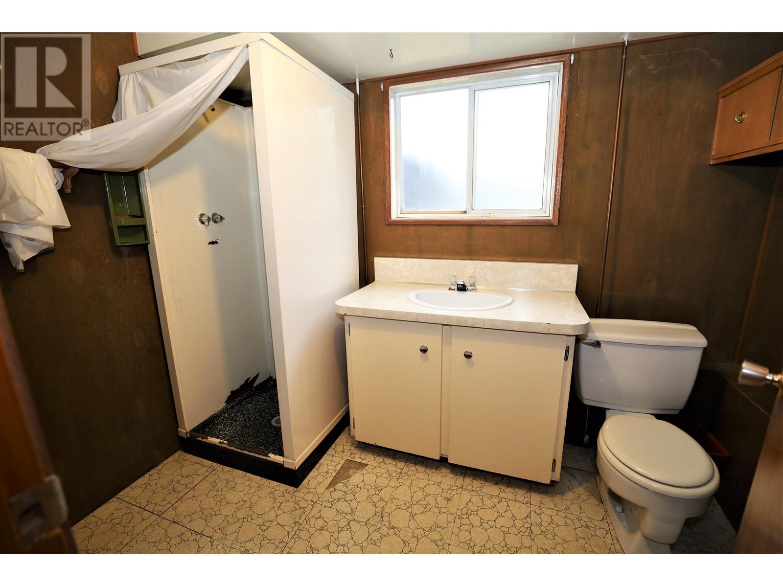 5690 MERMAID STREET, Sechelt