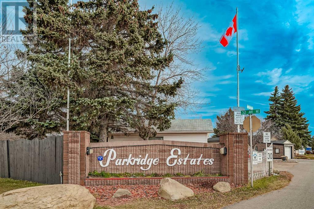 Single Family House Mobile Home for Sale in  Burroughs Place NE Monterey Park Calgary 