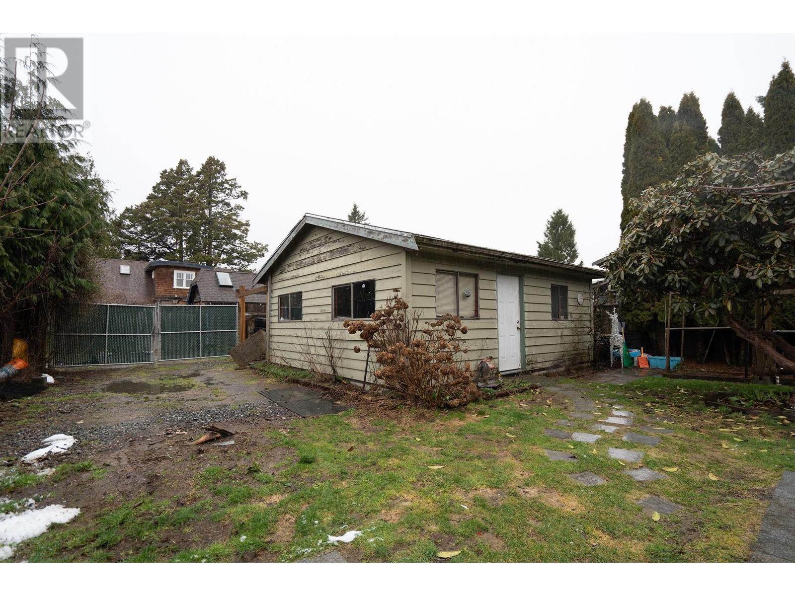 37963 FOURTH AVENUE, Squamish