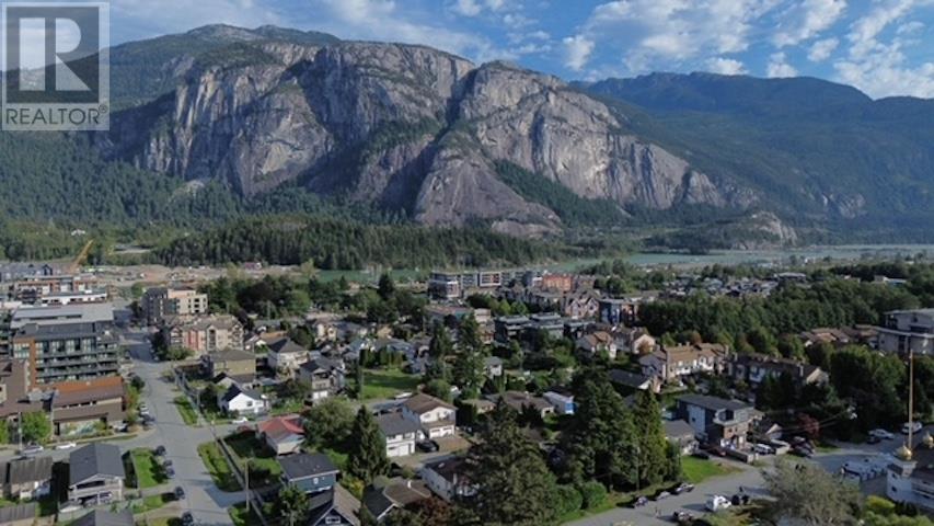 37963 FOURTH AVENUE, Squamish