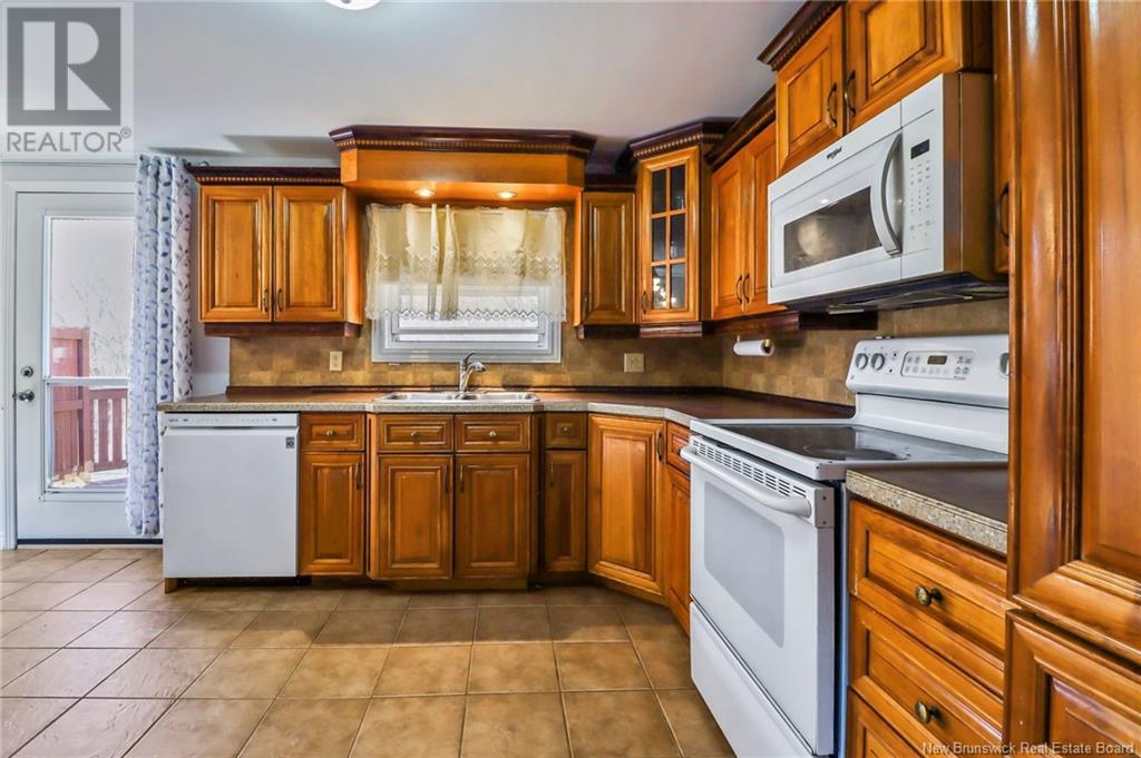 Photo 16 of 312 Bayview Court, Dieppe NB