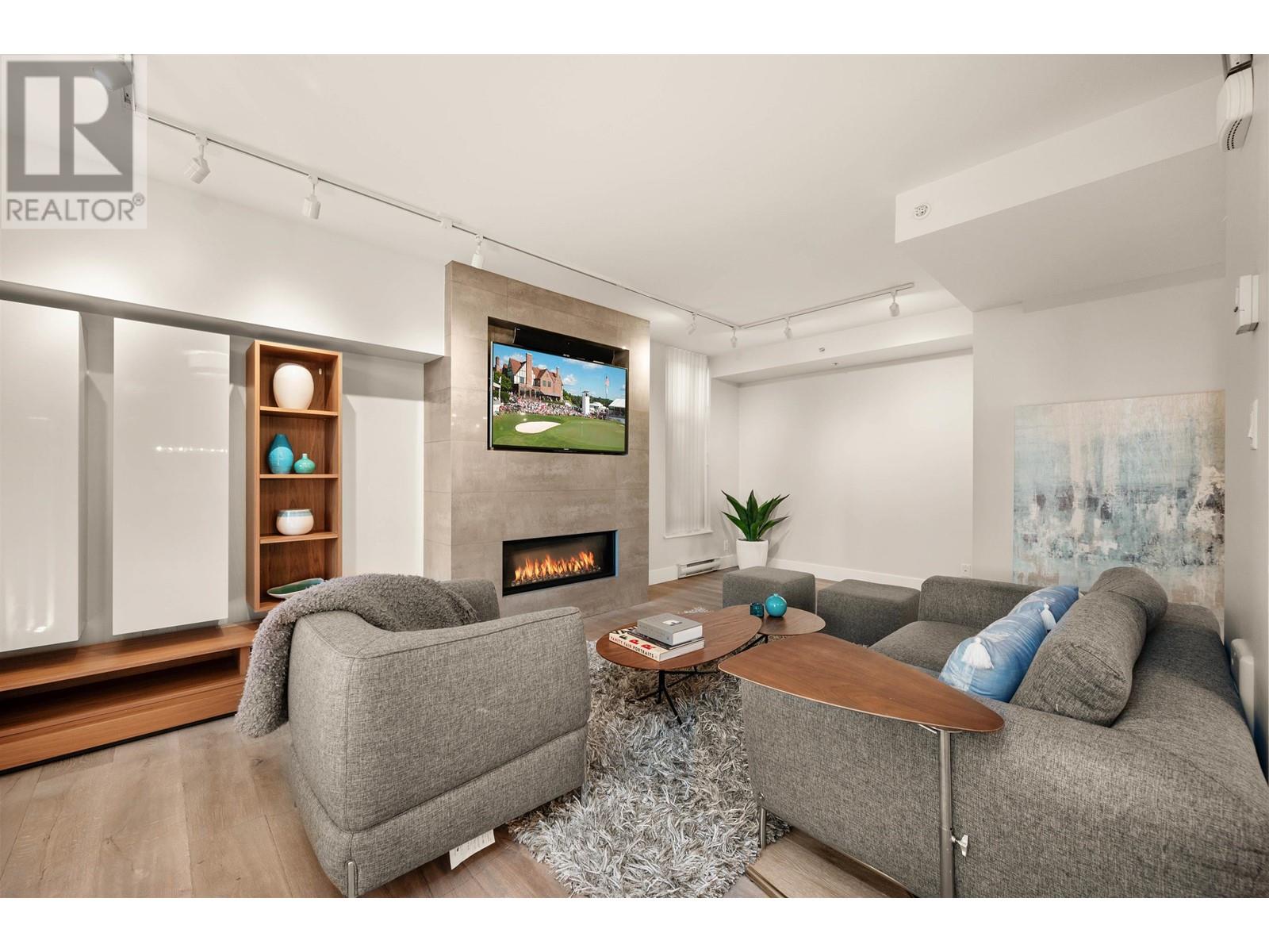 Photo 10 of 595 Beach Crescent, Vancouver BC