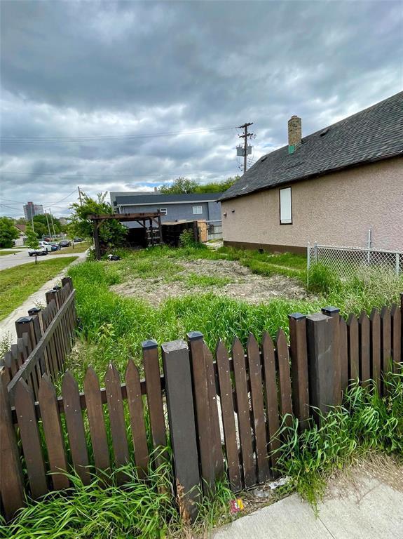 Photo 1 of 792 Logan Avenue, Winnipeg MB