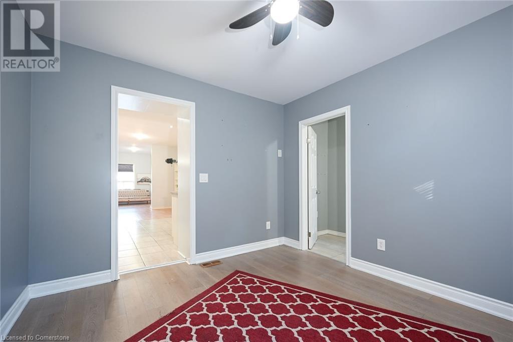 Photo 16 of 200 Kensington Avenue N, Hamilton ON