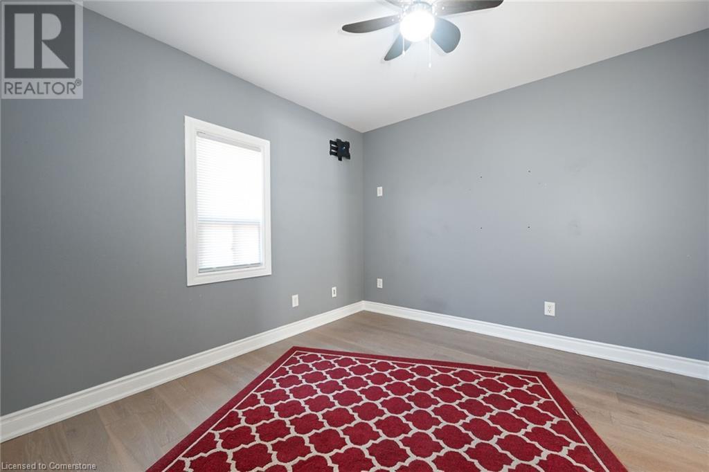 Photo 13 of 200 Kensington Avenue N, Hamilton ON