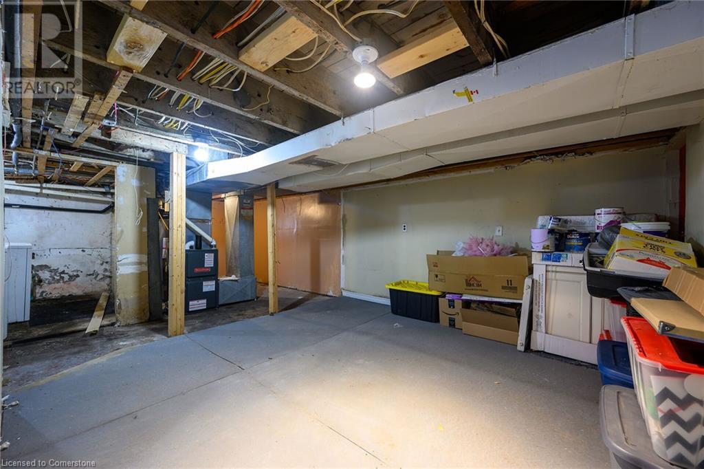 Photo 38 of 200 Kensington Avenue N, Hamilton ON