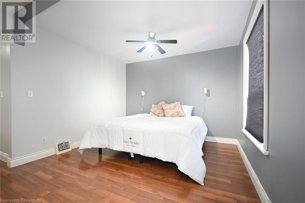 Photo 24 of 200 Kensington Avenue N, Hamilton ON