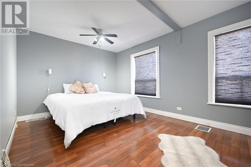 Photo 23 of 200 Kensington Avenue N, Hamilton ON