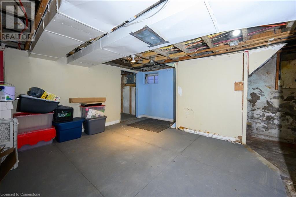 Photo 36 of 200 Kensington Avenue N, Hamilton ON