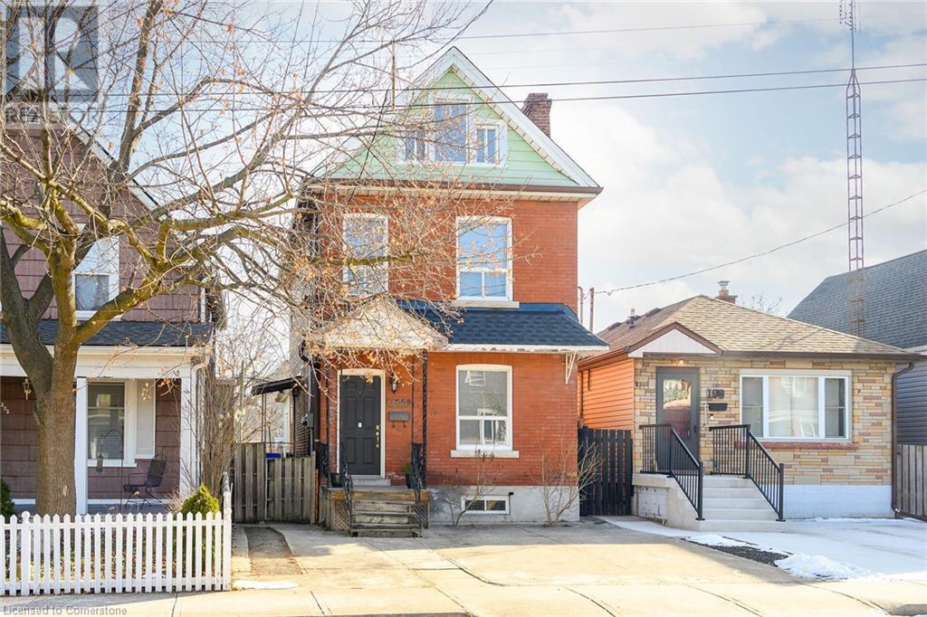 Photo 47 of 200 Kensington Avenue N, Hamilton ON