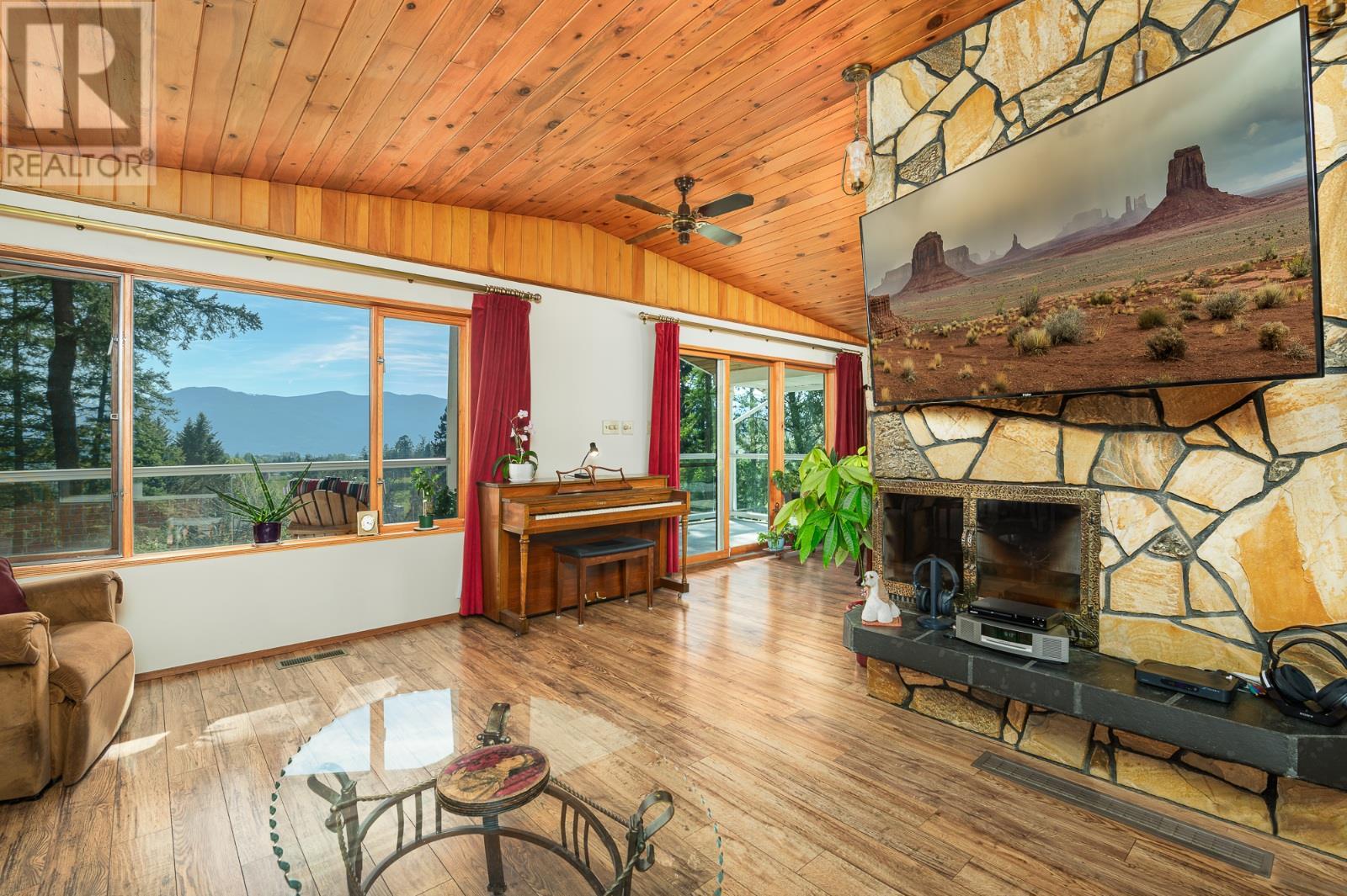 Photo 14 of 208 36 Avenue N, Erickson BC