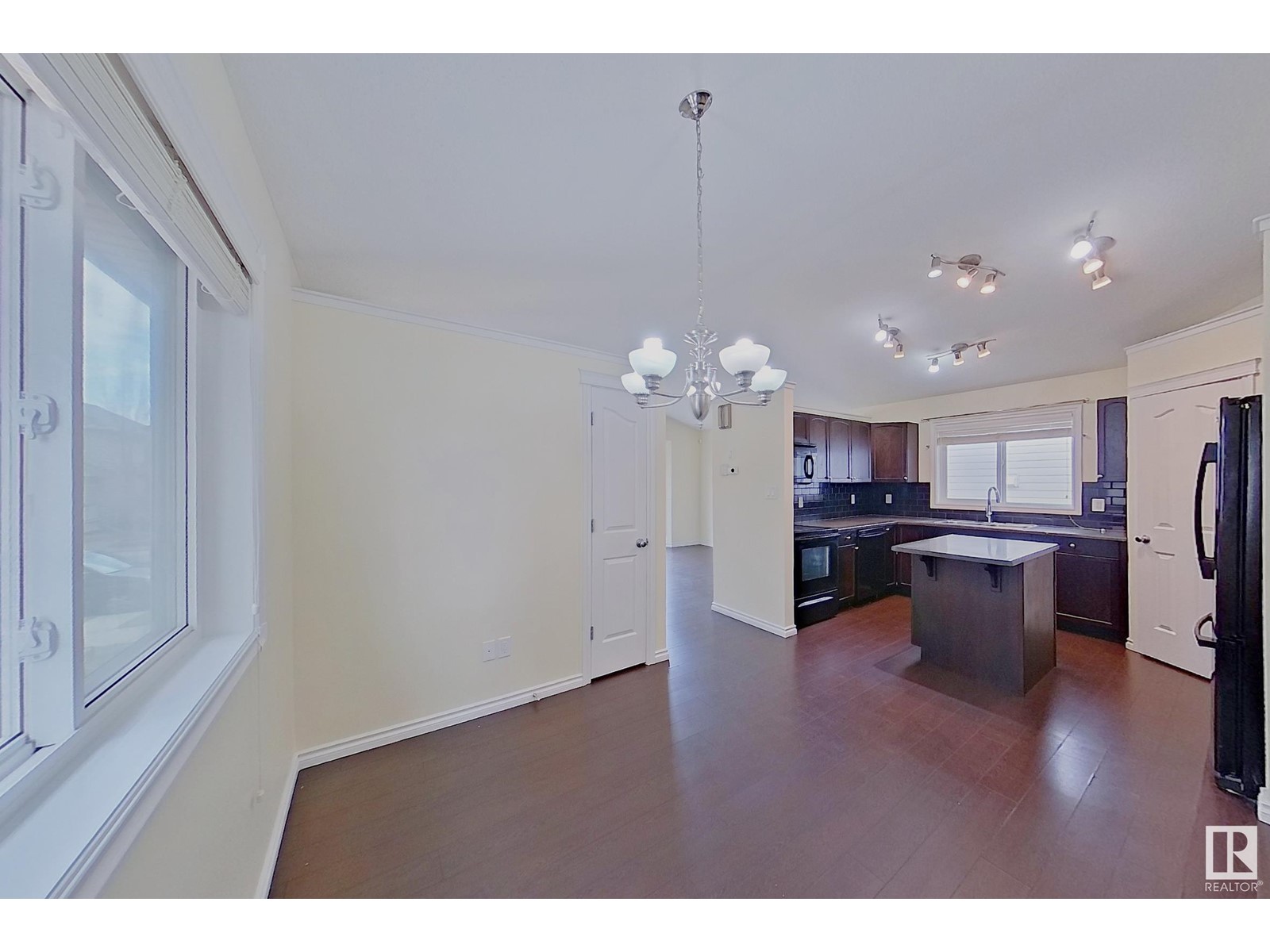 1126 36A AV NW, Edmonton