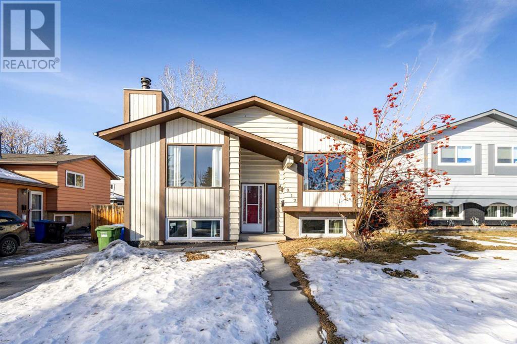 Single Family House Bi-level for Sale in  Deer Ridge Way SE Deer Ridge Calgary 