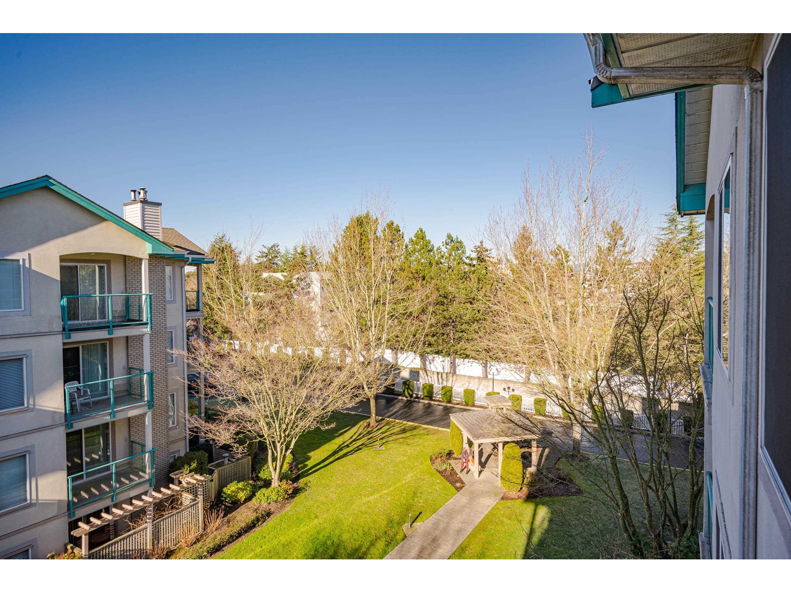 Photo 20 of 409 20443 53 Avenue, Langley BC