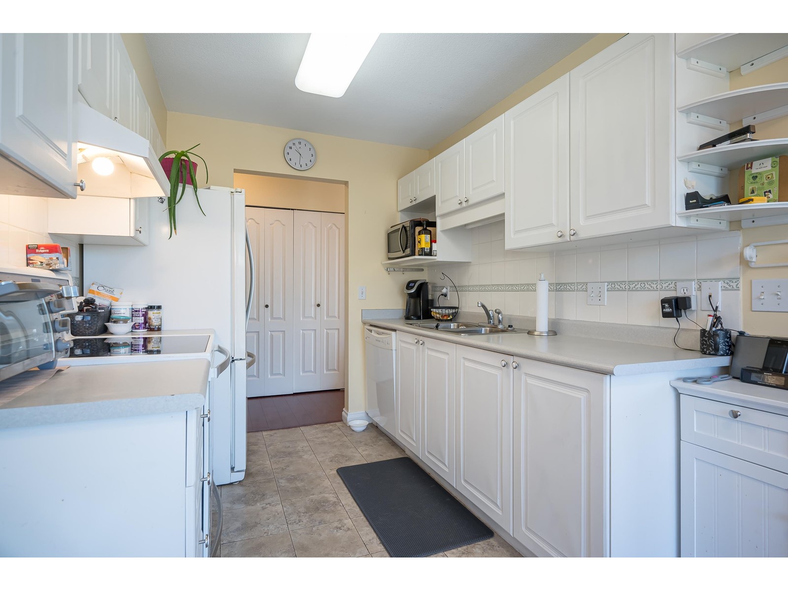 Photo 15 of 409 20443 53 Avenue, Langley BC