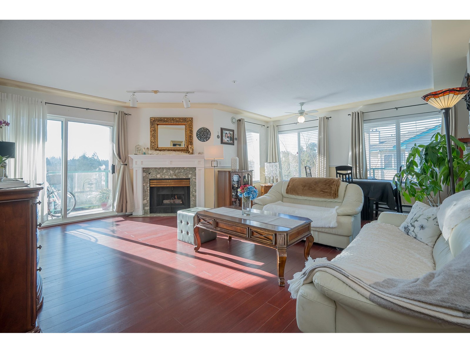 Photo 7 of 409 20443 53 Avenue, Langley BC