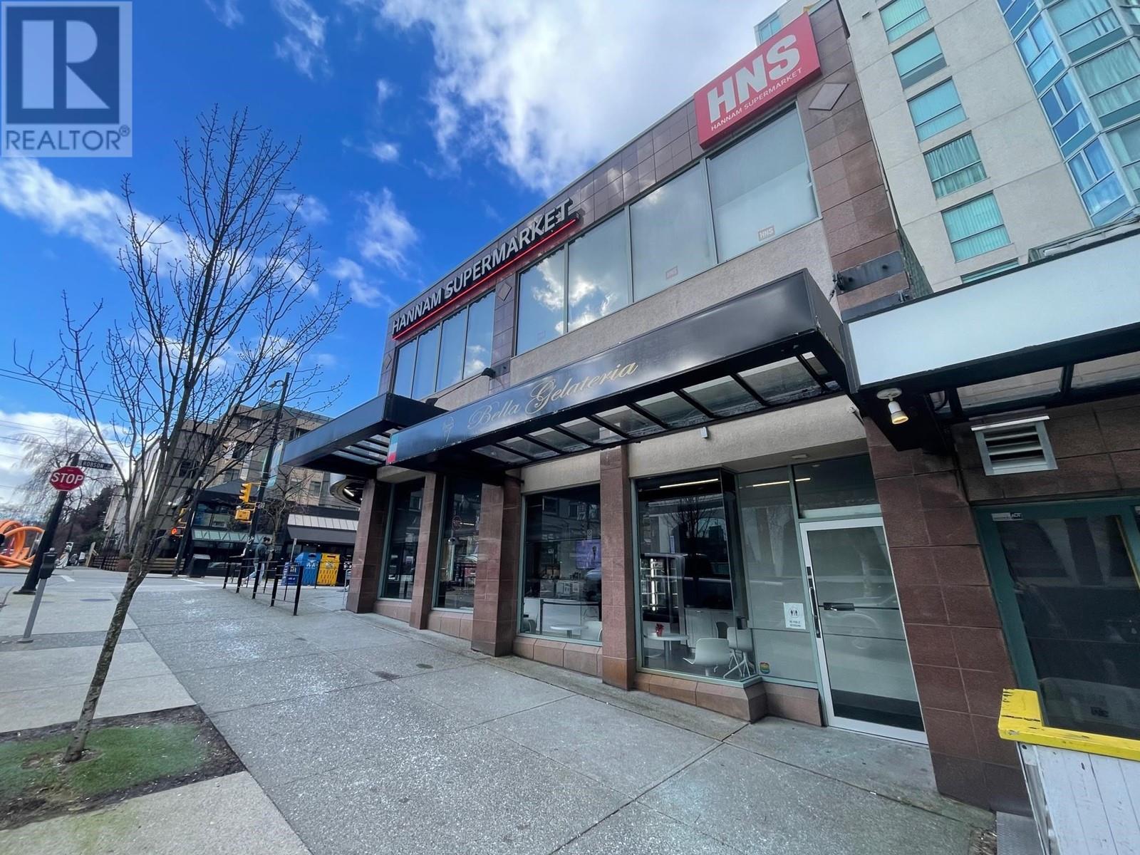 Photo 3 of 1301 Robson Street, Vancouver BC