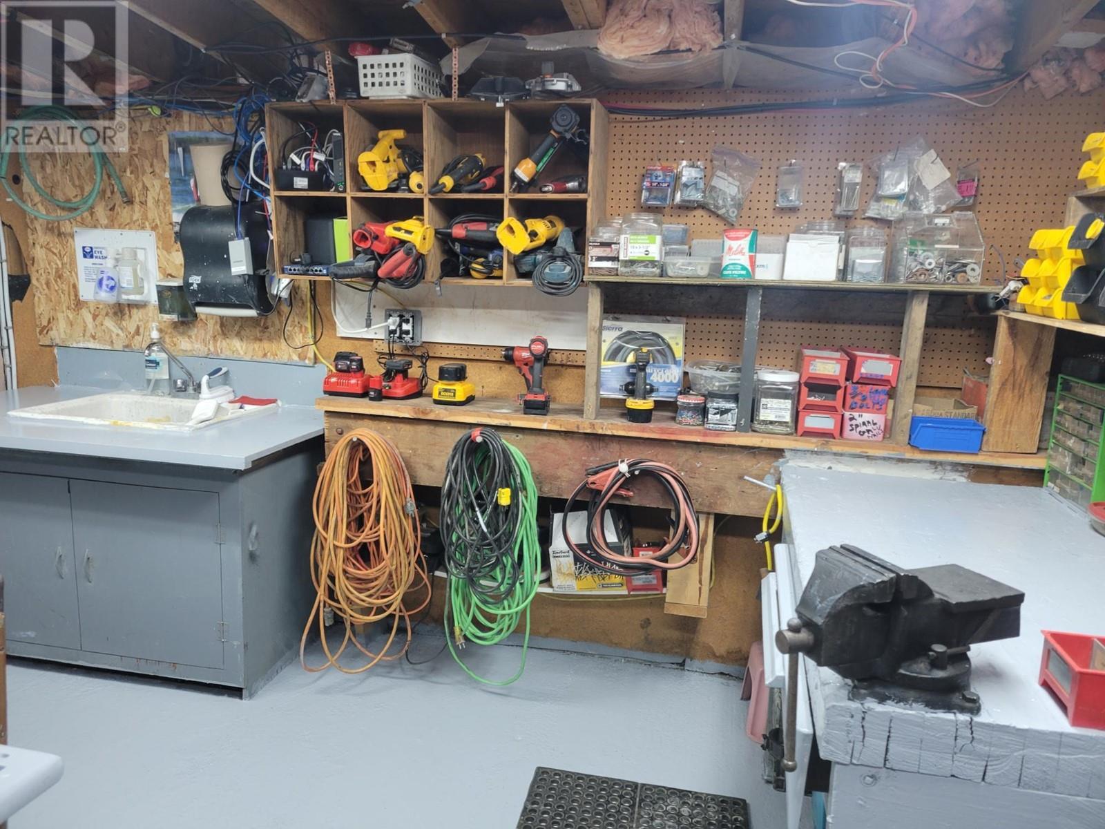  173 LARSON Road, Christina Lake