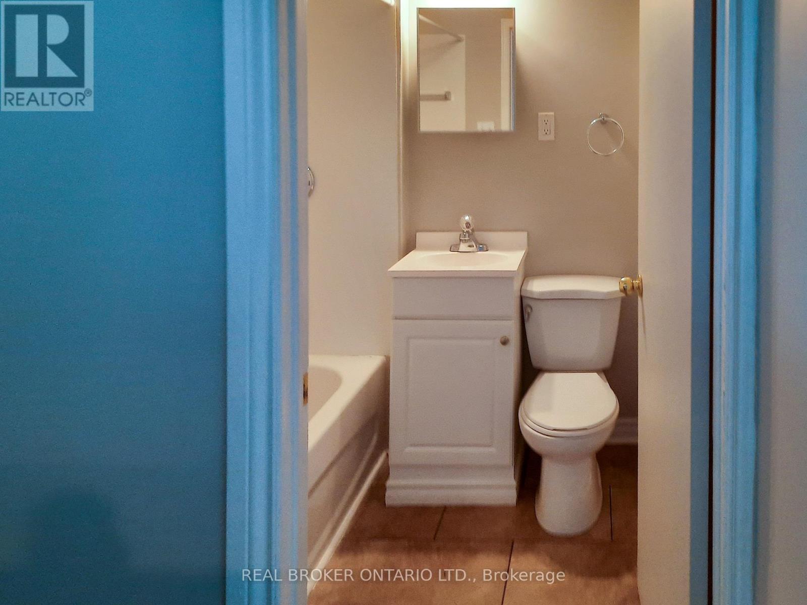 Photo 12 of 7617 Flewellyn Road, Ottawa ON