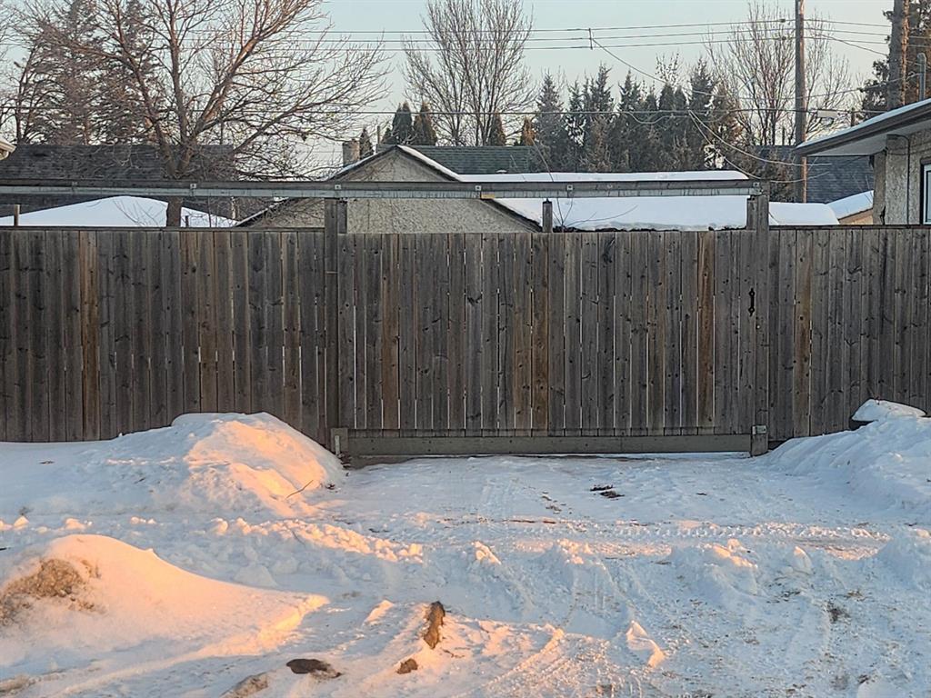 Photo 1 of 1053 Boyd Avenue, Winnipeg MB