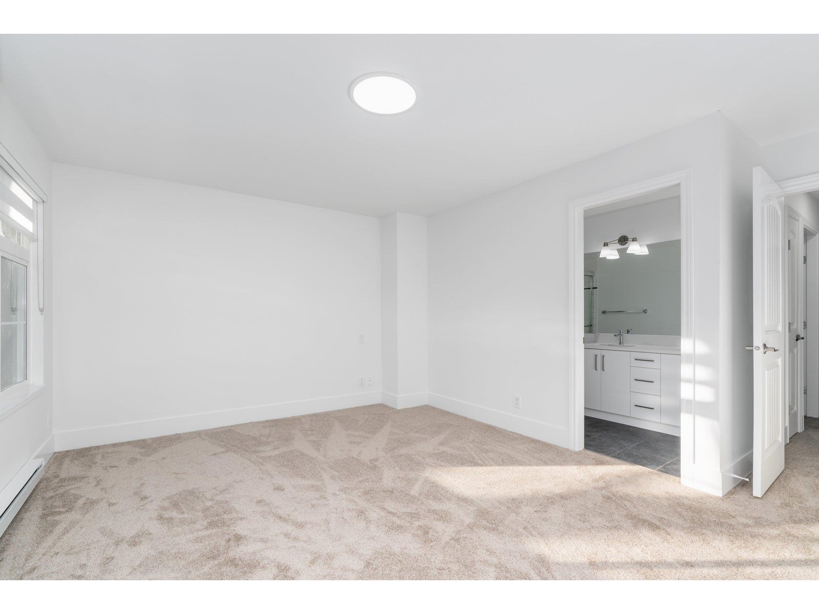 27 7518 138 STREET, Surrey