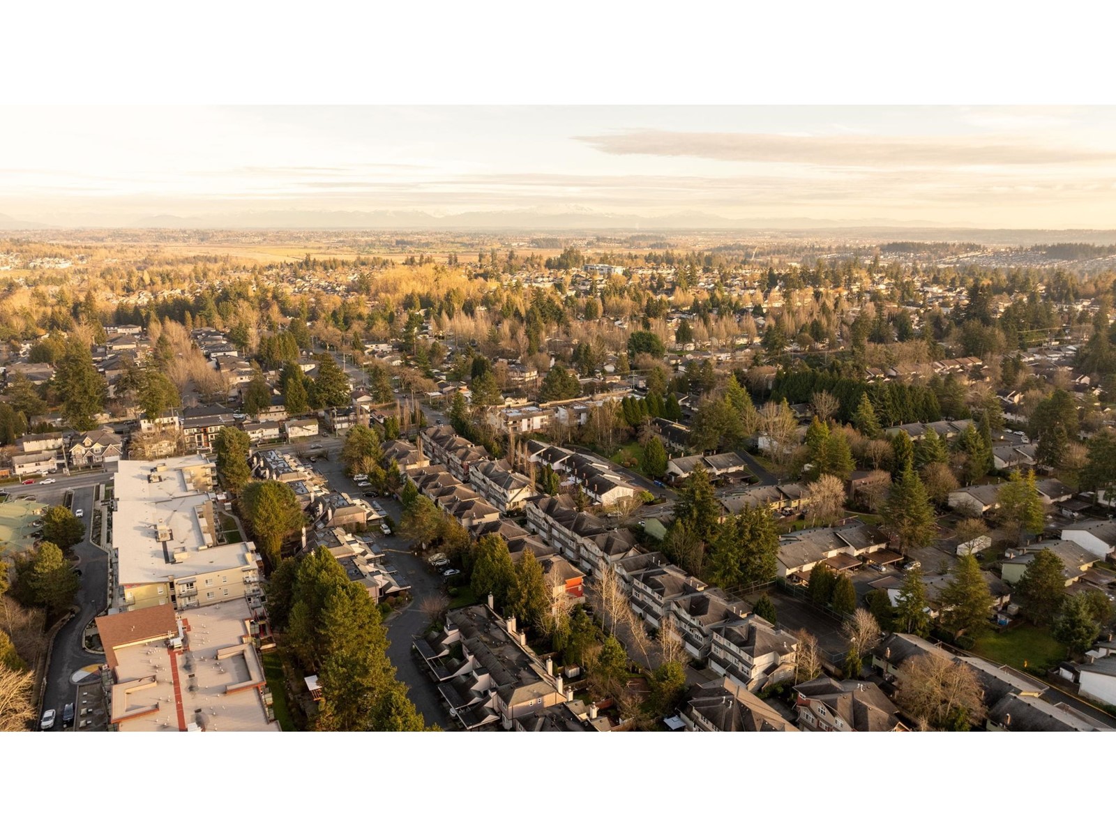 27 7518 138 STREET, Surrey