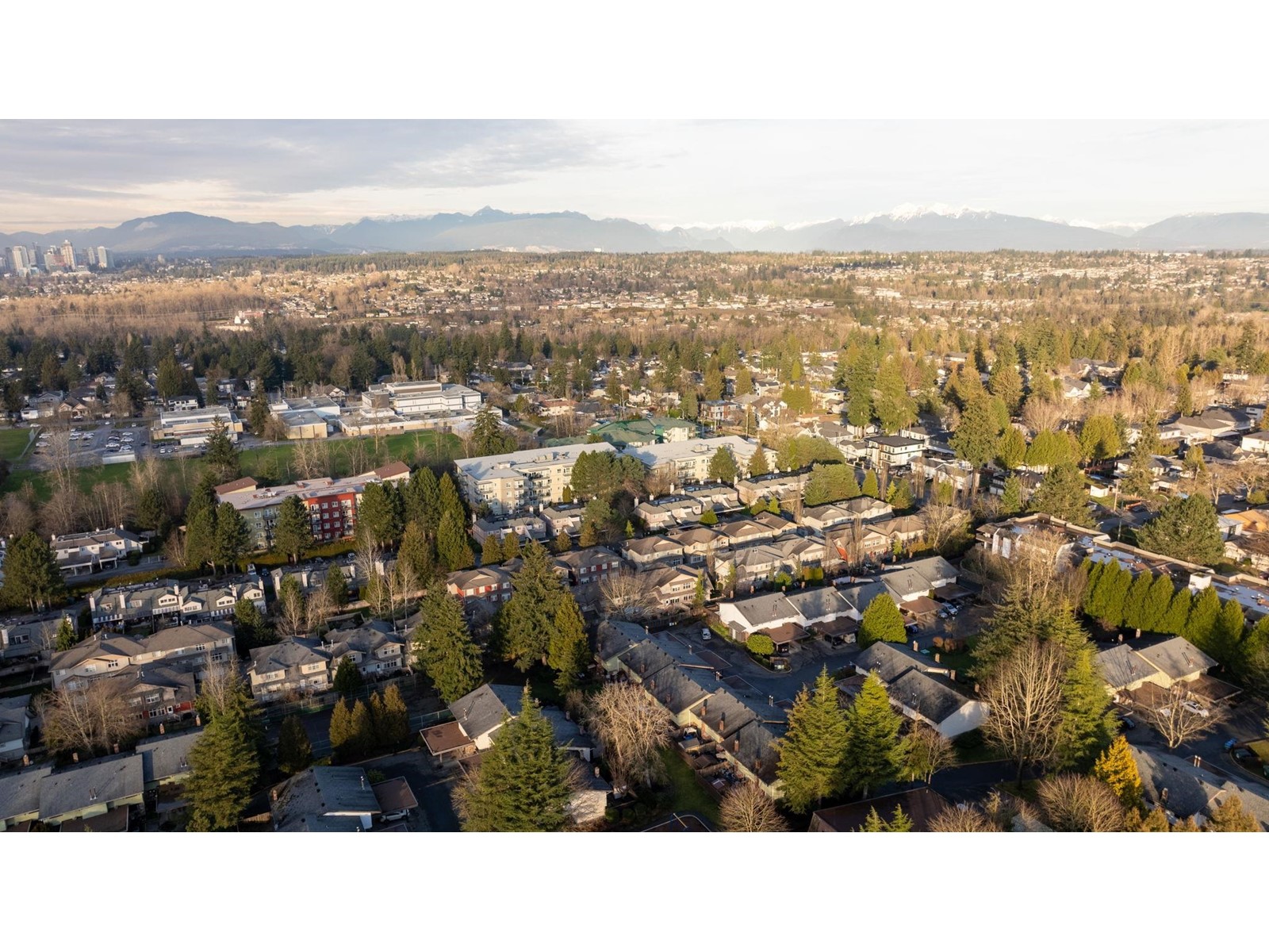 27 7518 138 STREET, Surrey
